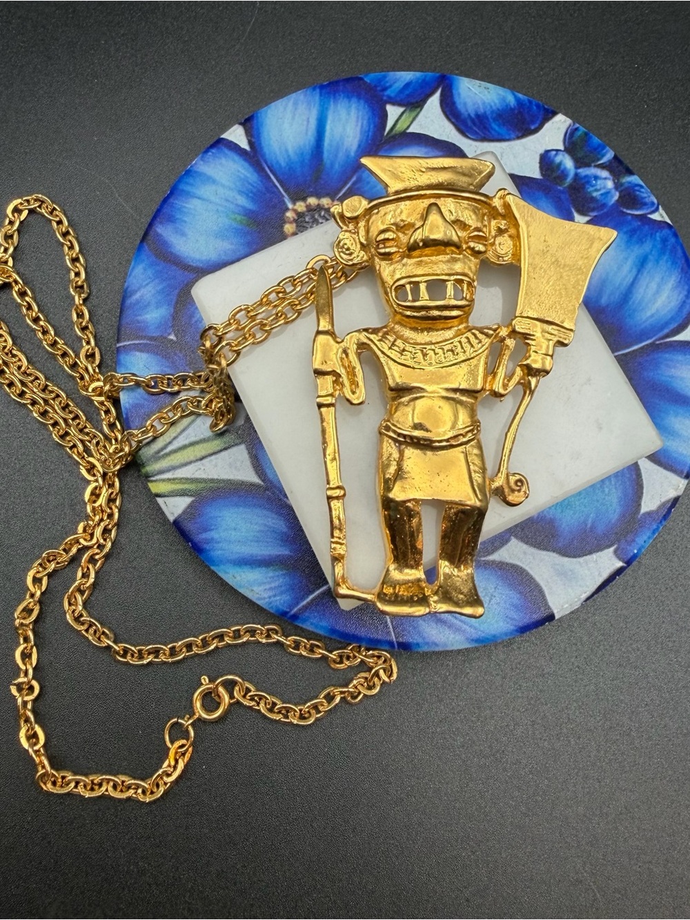 Chiriqui Warrior with Paddle Club brooch Pendant Necklace #825 gold tone 24”
